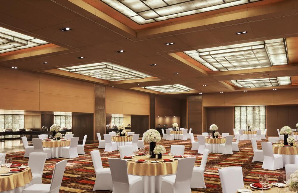 Le Meridien Hotel 5*
