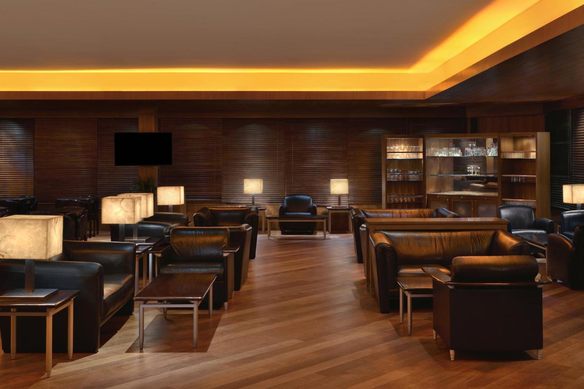 Le Meridien Hotel 5*